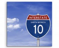 Landschaftsfotografie – Autobahnschild Interstate Santa Monica auf Leinwand