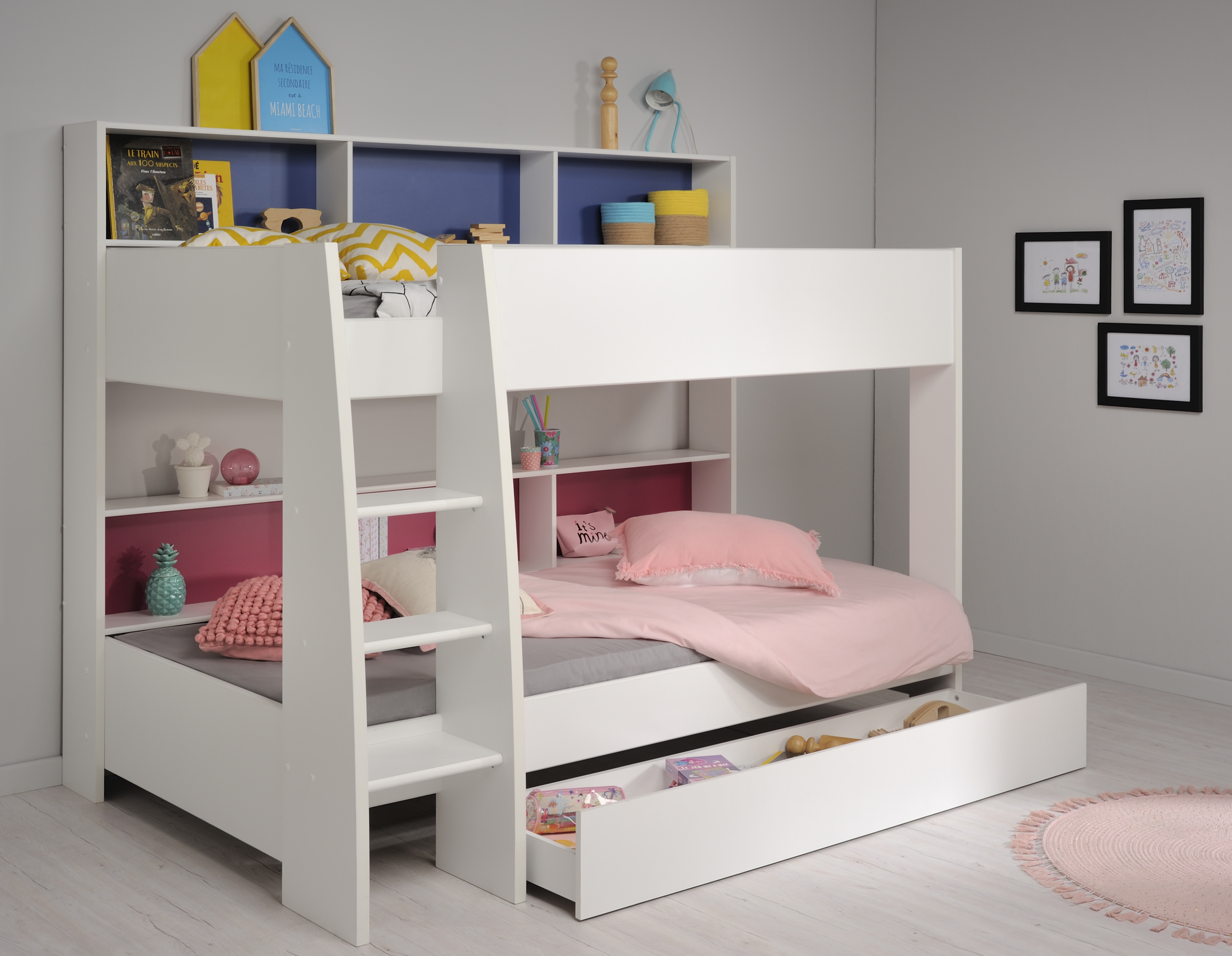 Hochbett Etagenbett Tam Tam von Parisot in Weiß mit Blau und Pink