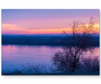 Dämmerung am Fluss - Leinwandbild