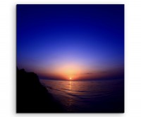 Landschaftsfotografie – Sonnenaufgang am dunklen Himmel auf Leinwand