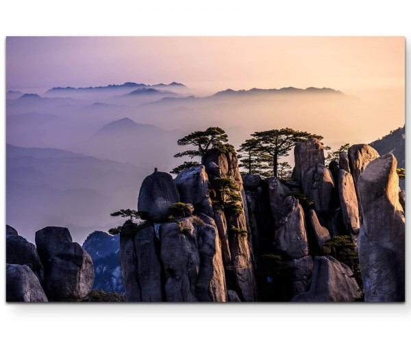 Anhui, China - Berge mit Bäumen als Leinwandbild