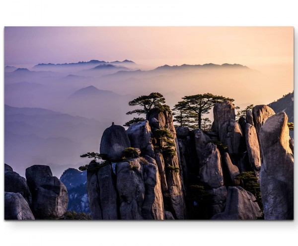 Anhui, China - Berge mit Bäumen als Leinwandbild