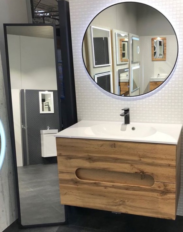 Badezimmer Alpha in Eiche 3 teilig mit Waschbeckenunterschrank inklusive Becken, Spiegelschrank und Beleuchtung