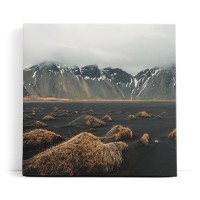 Klifatindur Island Berg schwarzer Strand isländische Landschaft