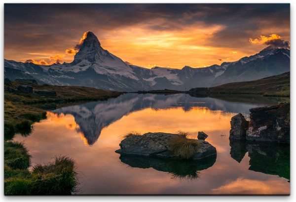 Sonnenuntergang über dem Matterhorn Wandbild in verschiedenen Größen