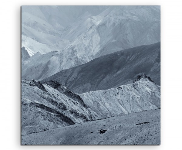 Landschaftsfotografie – Graues Himalaya Gebirge, Indien auf Leinwand