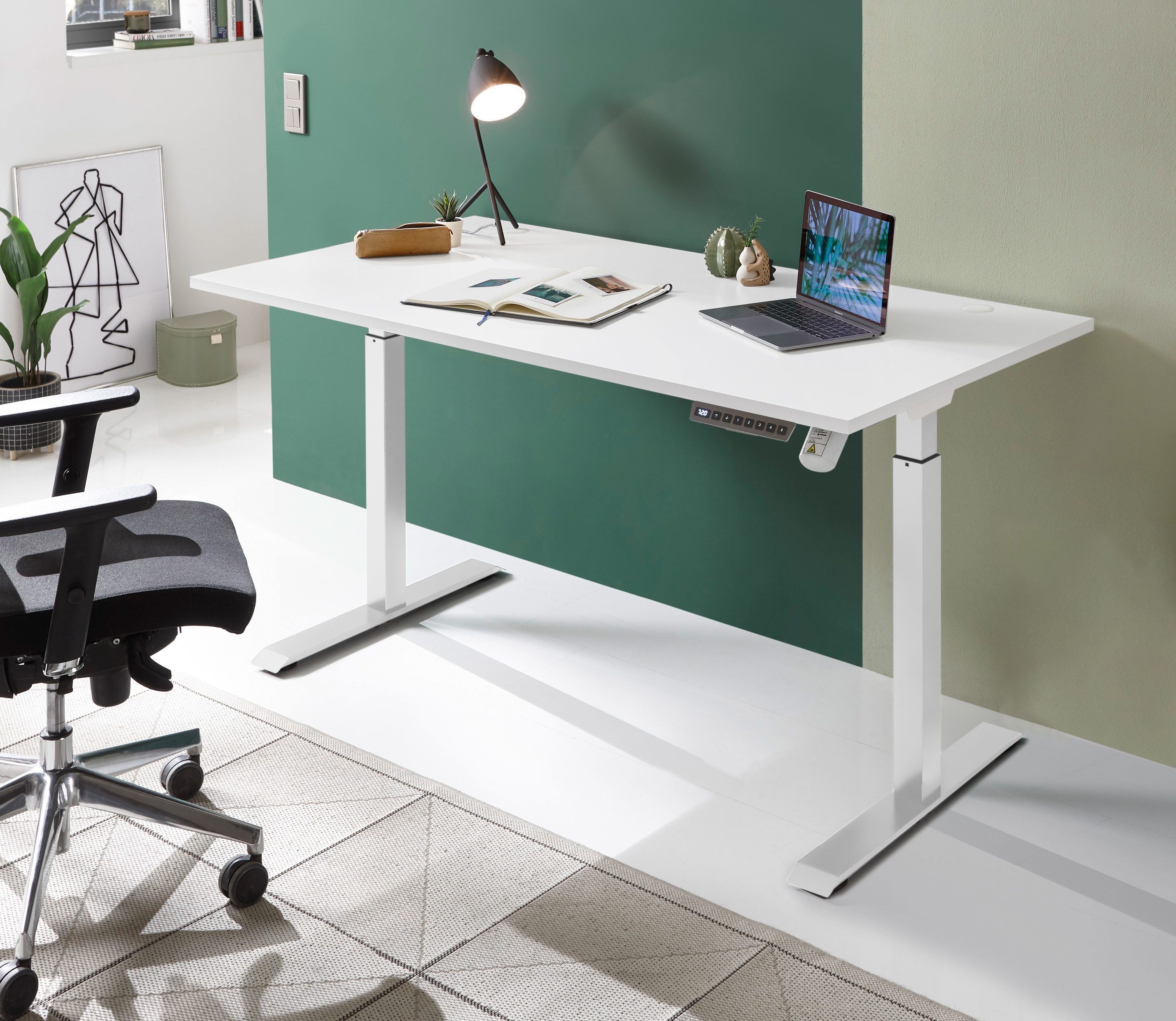 höhenverstellbarer Schreibtisch Ben in Weiß von Bega | Möbel Direkt